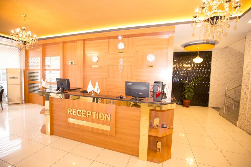 Resmina Hotel Van Exterior photo