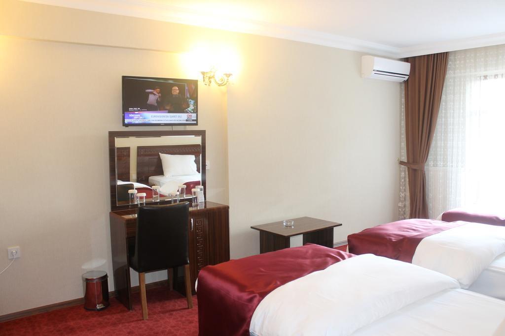 Resmina Hotel Van Exterior photo